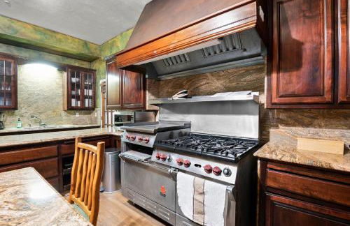 Mountain High Luxury Castle &Spa - Foto 36