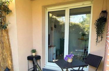 Les Muses - avec entrée autonome, clim neuve, jardin, parking privé & sa piscine ! - - Foto 19