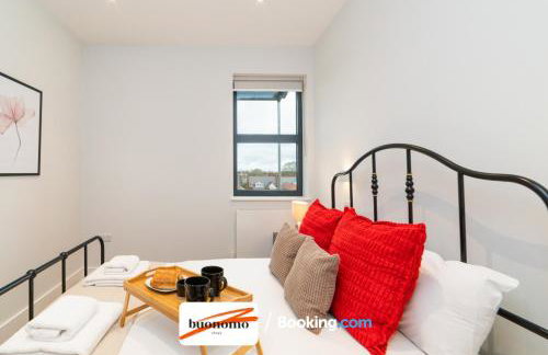 Two Bedroom Apartment At Buonomo Stays Short Lets & Serviced Accommodation close to Wimbledon Tennis Courts - Foto 13