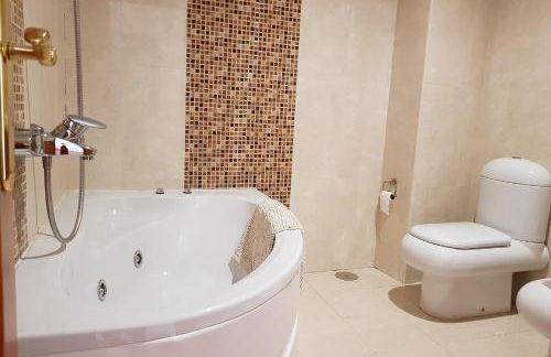 TODOSIERRANEVADA - Dúplex 4 Dormitorios - VISTAS ESPECTACULARES A LA MONTANA - Foto 86