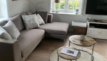 Eidumhaus, freistehendes Reetdachhaus mit Garten in Strandnähe - Foto 5