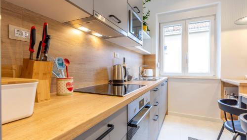 Split Luxury Suite - Photo 5, stove, dishwasher, pet friendly, toaster, minibar