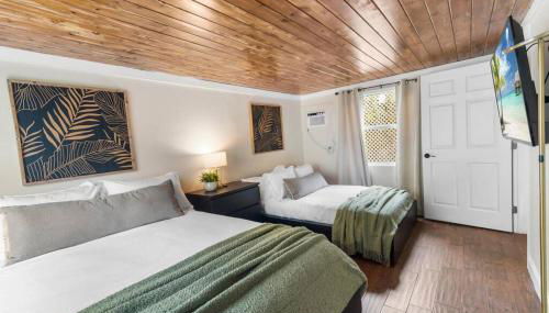 Tropical Oasis Located Near Lake With Pool and Hot Tub - Foto 3