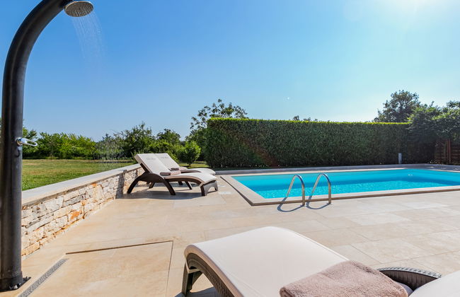 Poli Murvu - Foto 26