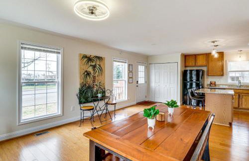 Walk to Dtwn and Campus! Spacious Hampton Home - Foto 8