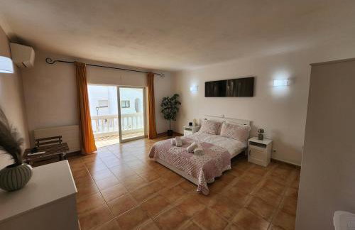 Casa Londamba Meia Praia Beach - Foto 35