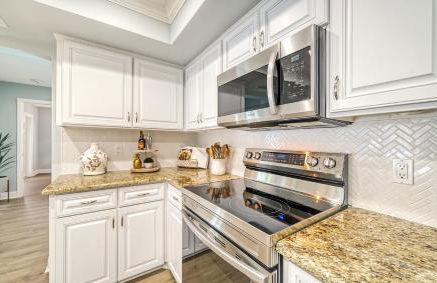 Casa Del Mar - Pet Friendly House on Siesta Key w/ Outdoor Patio & Private Screened-In Heated Pool! - Foto 23