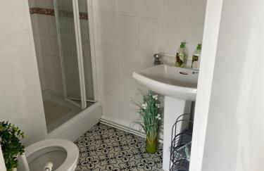 The Hideaway!! Skegness ground floor room free parking - Foto 4