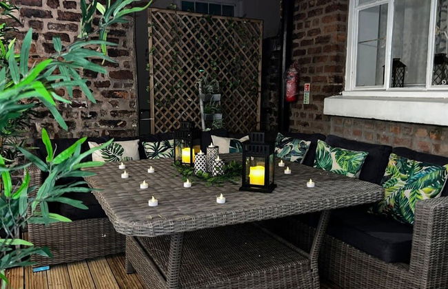 Romance On The Rows - Hot Tub City Centre - Photo 36