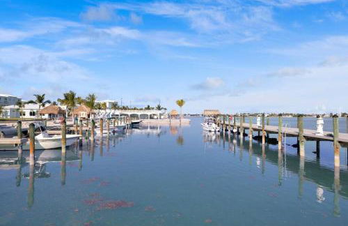 1B 2Ba Seaside Getaway Pool Oceanside - Foto 36