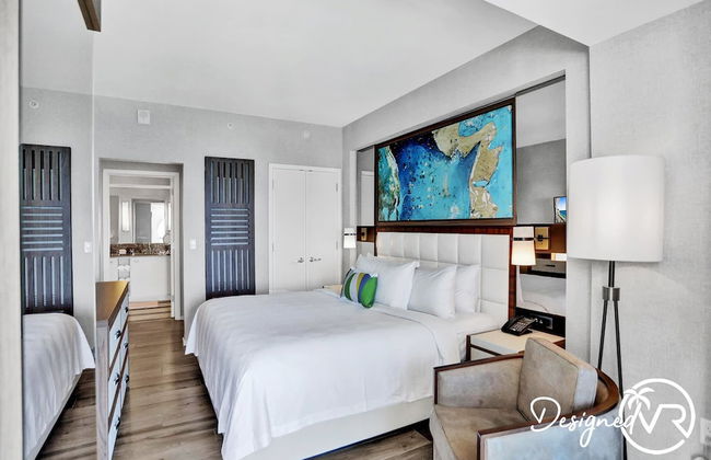 Stunning Beachfront Luxury- Your Perfect Getaway! - Photo 29