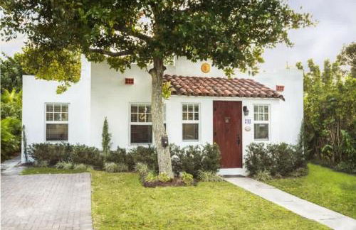 Casa Blanca - Chic Spanish-Style Cottage with Private Courtyard - Foto 1