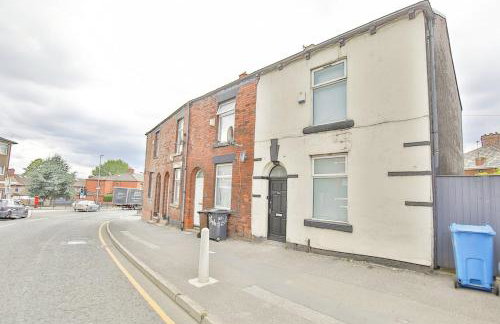 Oldham House, near Town Centre, sleeps 5 - Foto 6