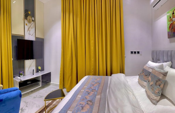 Lisa Suites - Photo 6