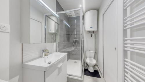 Le Boisier - 3 min de la Gare Massy TGV - Cozy Houses - Foto 4, towels, Shower