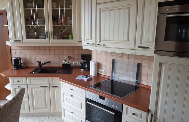 Group Hideaway With Pool - Photo 5