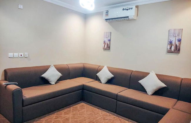 Al Ghubaishi Plaza - Photo 15