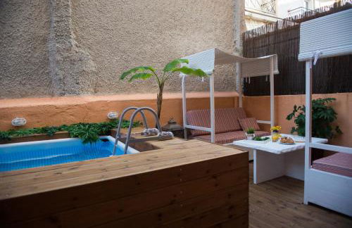 ChrisAndro Apartments - Photo 14