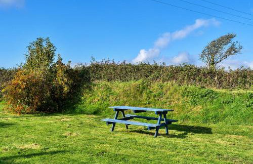 Finest Retreats - Trennal Barn - Photo 16