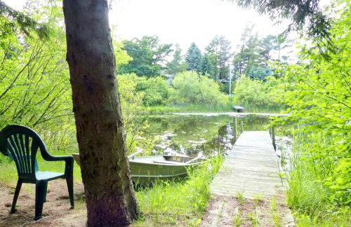 Rustic Cabin Rental on a Wildlife Sanctuary in Manistee, Michigan - Foto 17