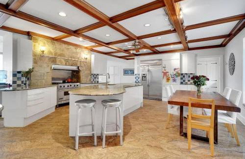 Stunning, Large, Waterfront Retreat - Foto 74