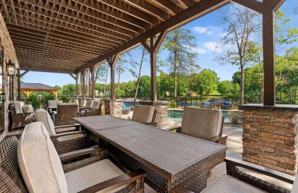 Black Bear Lodge by Avantstay Lakefront, Dock, Pool, Theater Sleeps 20+ - Foto 118