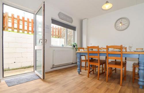 Small Hillman - Photo 10