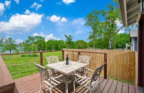 Lake Escape Lakefront Lodge at Red Bud Cove - Foto 38