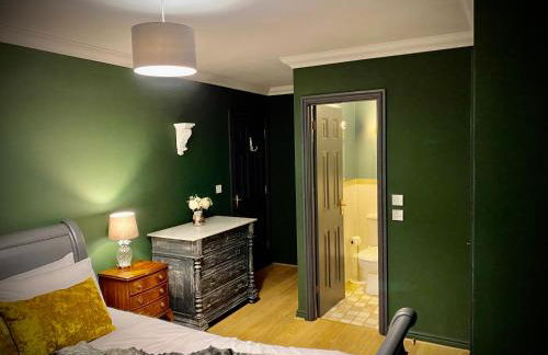 5 Bedroom House - DISC0UNTS - Parking, Contractors, Group, Family - Foto 30