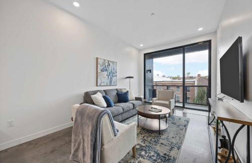 Chic Downtown Condo Steps from UIowa & Nightlife - Foto 10