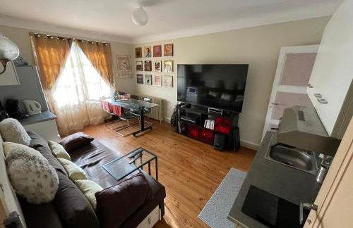 Chambres d'hôtes et T2 dans écolieu arts, ride et autres activités - Foto 2