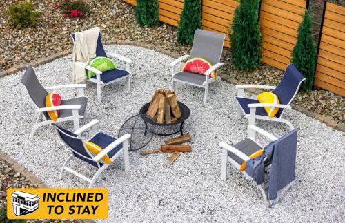 Chic Home with Large Private Yard! Hot Tub, Close To Downtown - Foto 15