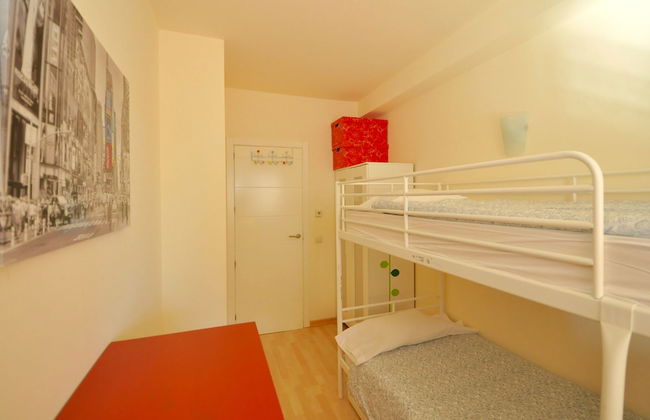 Apartment Garbi Boadella - Photo 2