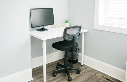 Walkable and Spacious Apt - Parking -- GroupStay - Foto 9