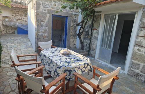 Lesvos Traditional Preserved House - Photo 14