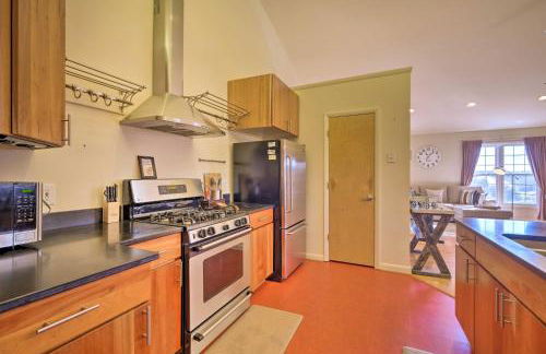 Pet-Friendly Cottage with Game Room and Fire Pit! - Foto 10