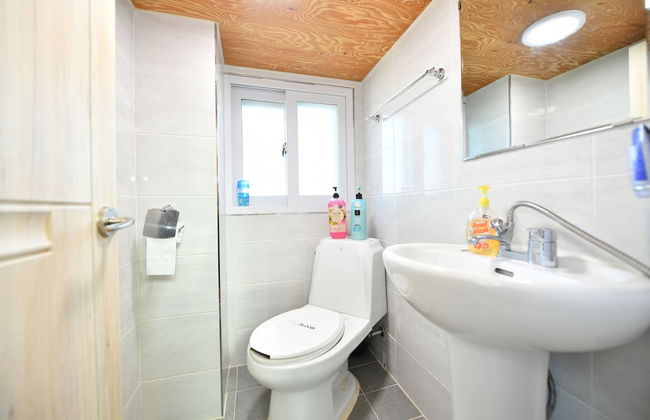 Sokcho Daemyung Pension - Photo 20