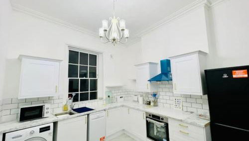 Flat 4 Marine Parade House, 1 East Cliff- Next to Dover Port, White Cliffs, Beach, Castle - Foto 5, stove, dishwasher, pet friendly, minibar