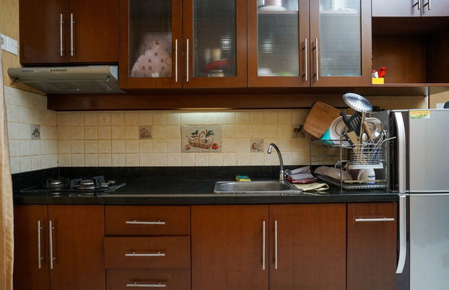 Comfy and Homey 2BR at Mediterania Marina Ancol Apartment - Foto 8