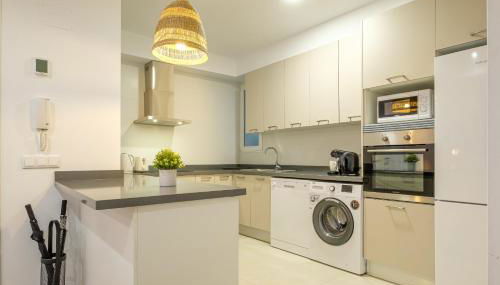 Apartment with Open-air Space - Photo 5