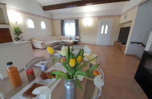 Villa avec plage à pied et grande piscine - Foto 2