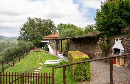 HOST4U - BORGATA VALLONE Apartments with Stunning Garden and Parking - Foto 39