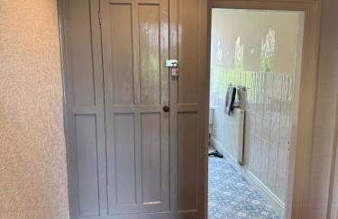 Large Traditional, Sleeps 8, 2 baths, Train, Tram, Pubs, Hucknall - Foto 41