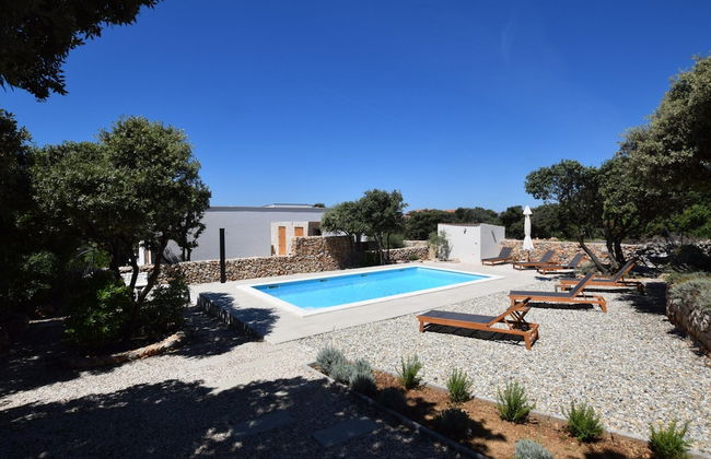 Holiday House in a Quiet Area Near the Sea, Private Garden, Terrace and BBQ - Foto 19