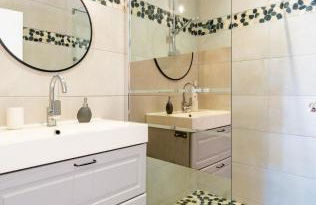 Luxury 6BR Villa with Heated Pool, Playground, Garden - Foto 23