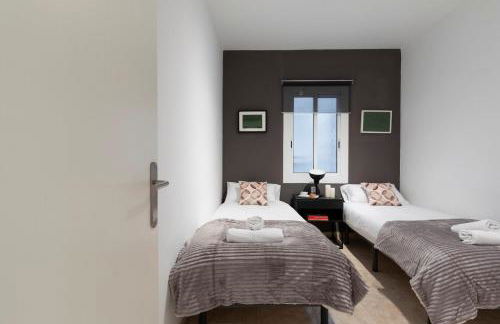 The Camp Nou FCB Apartment - Photo 25