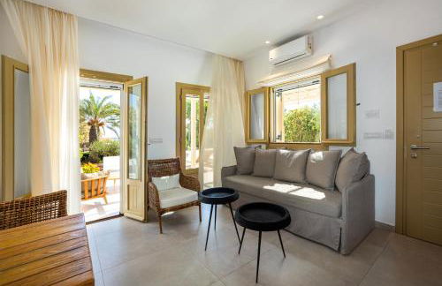 Glaros Kouremenos - Photo 13