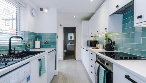 Phillip House - Photo 2