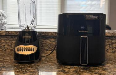 Luxury Downtown Cityview Suite Skywalk Access and Free Garage Parking - Foto 62