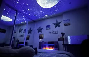 Beach Side APT with Home Cinema - Photo 23